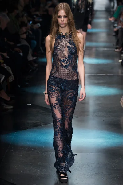Look 43